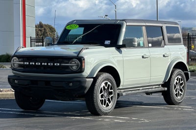 2023 Ford Bronco Base
