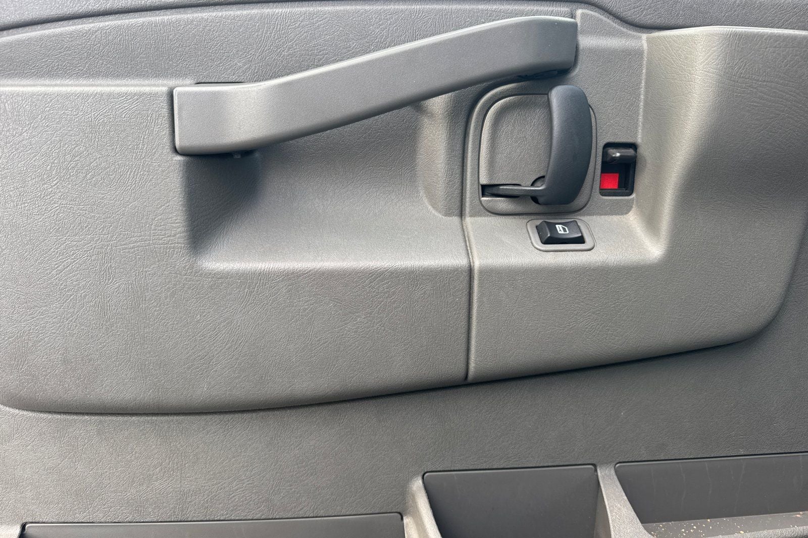 2023 Chevrolet Express 2500 Work Van Cargo