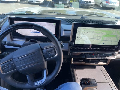 2024 GMC Hummer EV SUV 2X