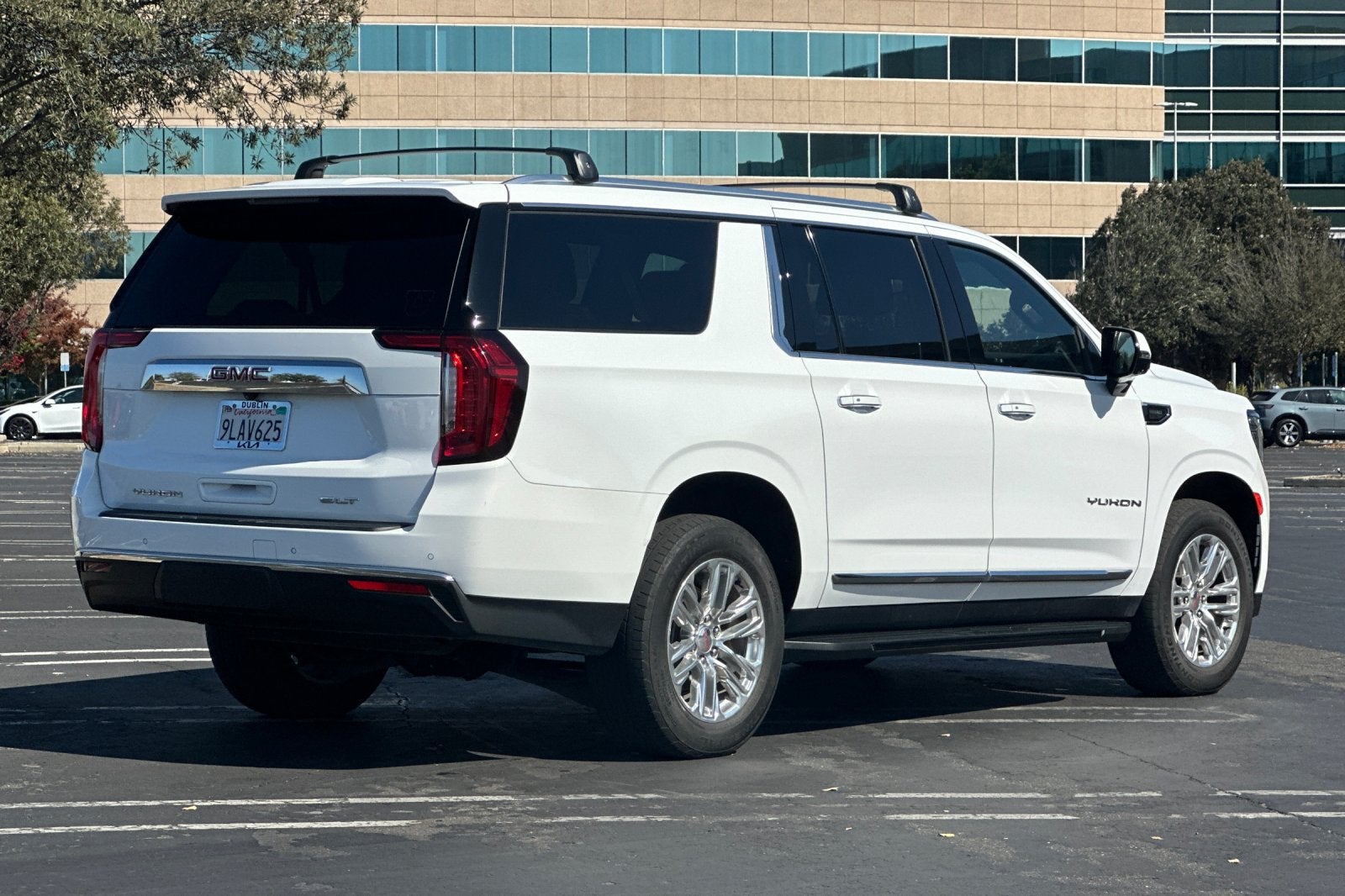 2024 GMC Yukon XL SLT