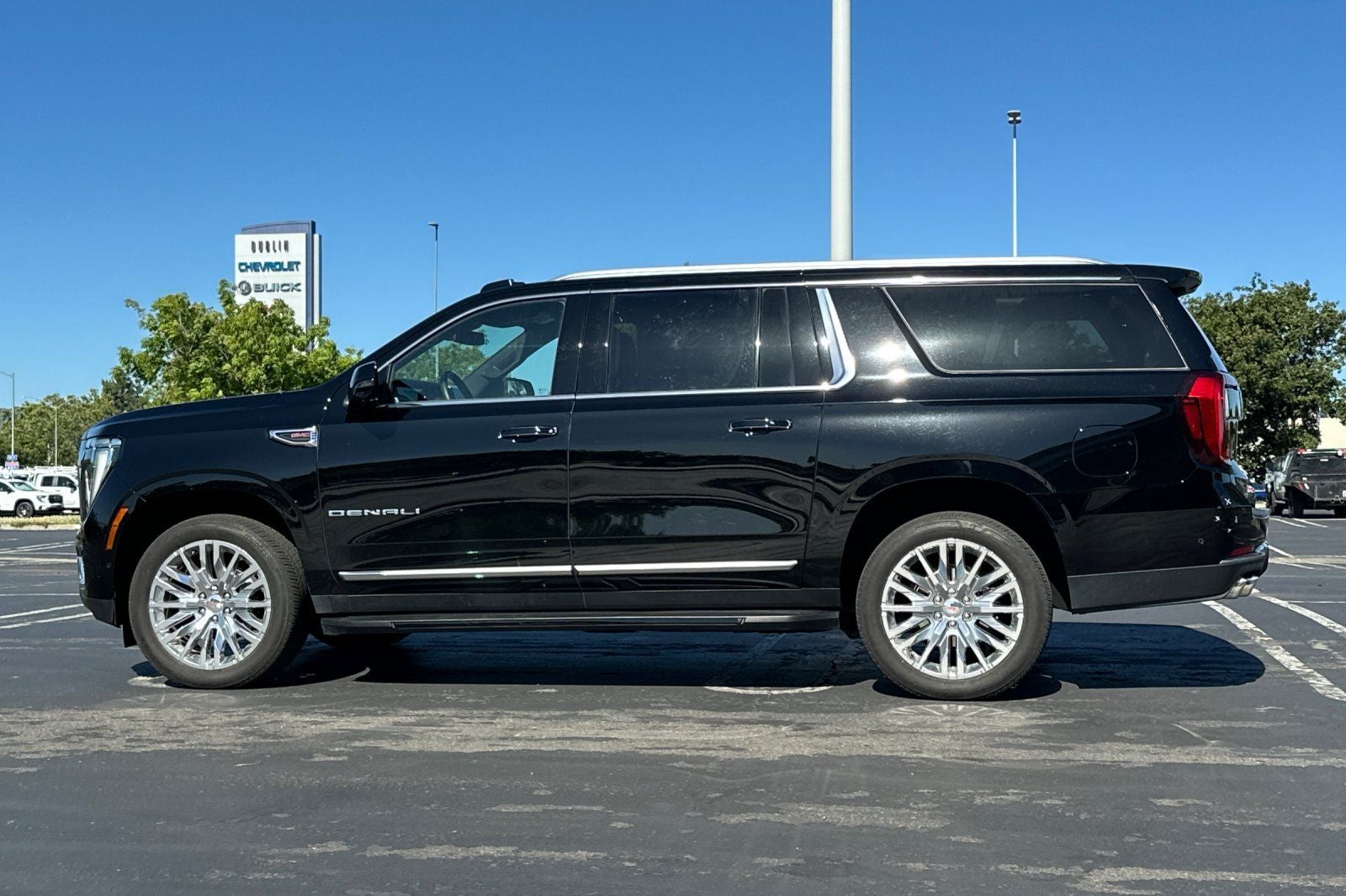 2025 GMC Yukon XL Denali