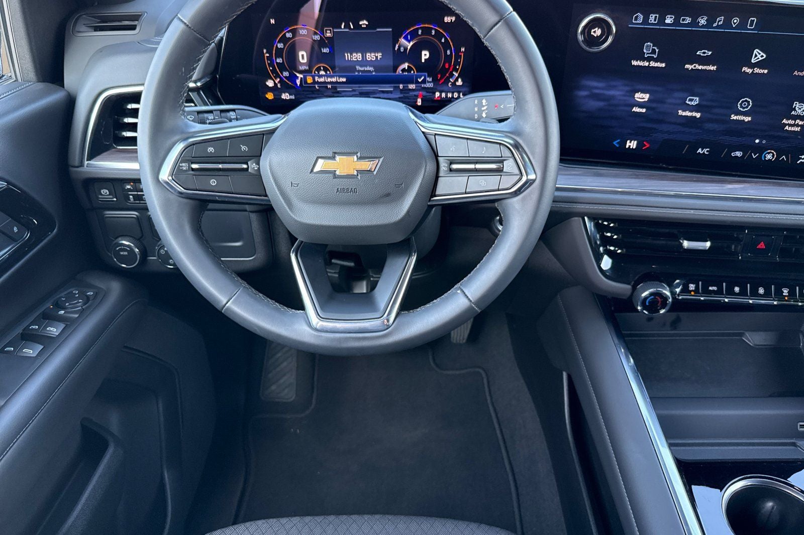 2025 Chevrolet Tahoe LS