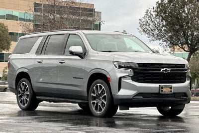 2023 Chevrolet Suburban RST