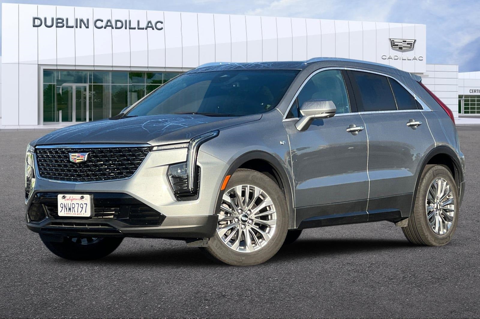 2025 Cadillac XT4 Premium Luxury
