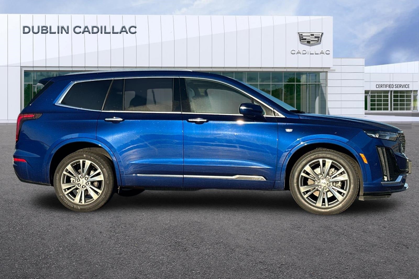 2025 Cadillac XT6 Premium Luxury