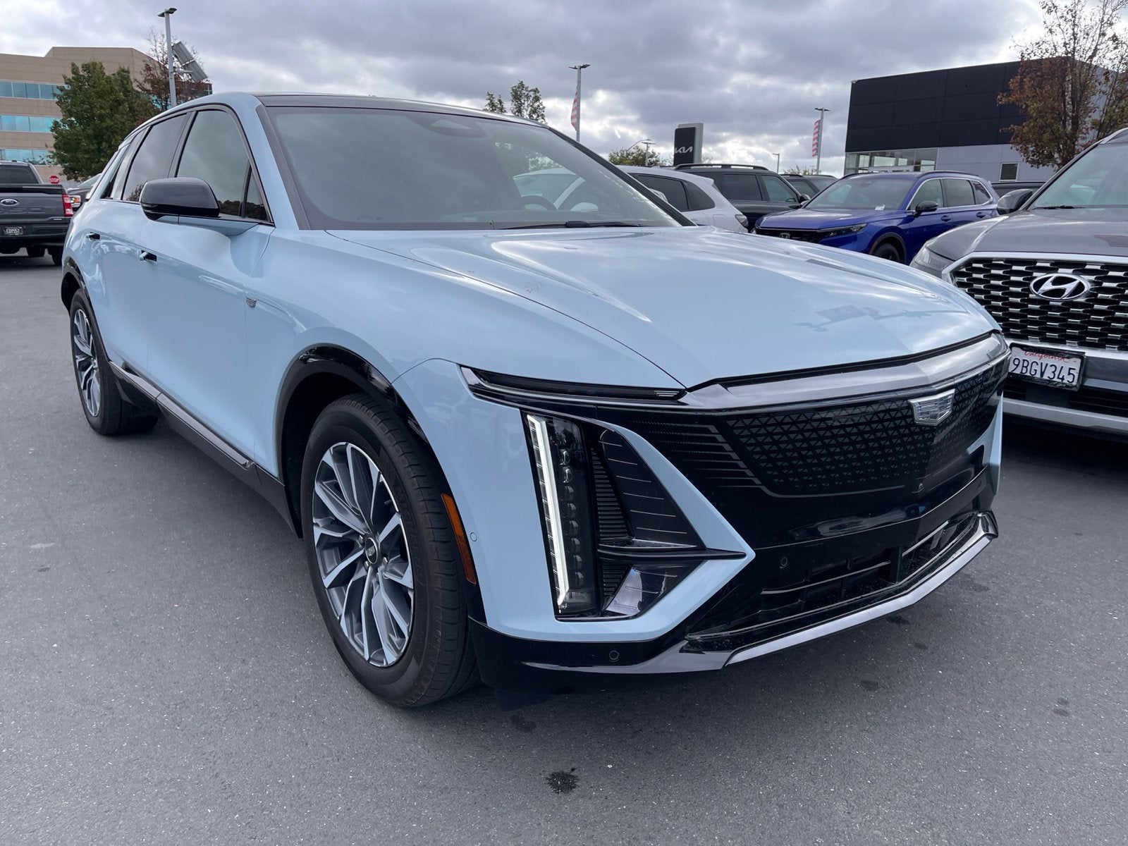 2024 Cadillac LYRIQ Sport
