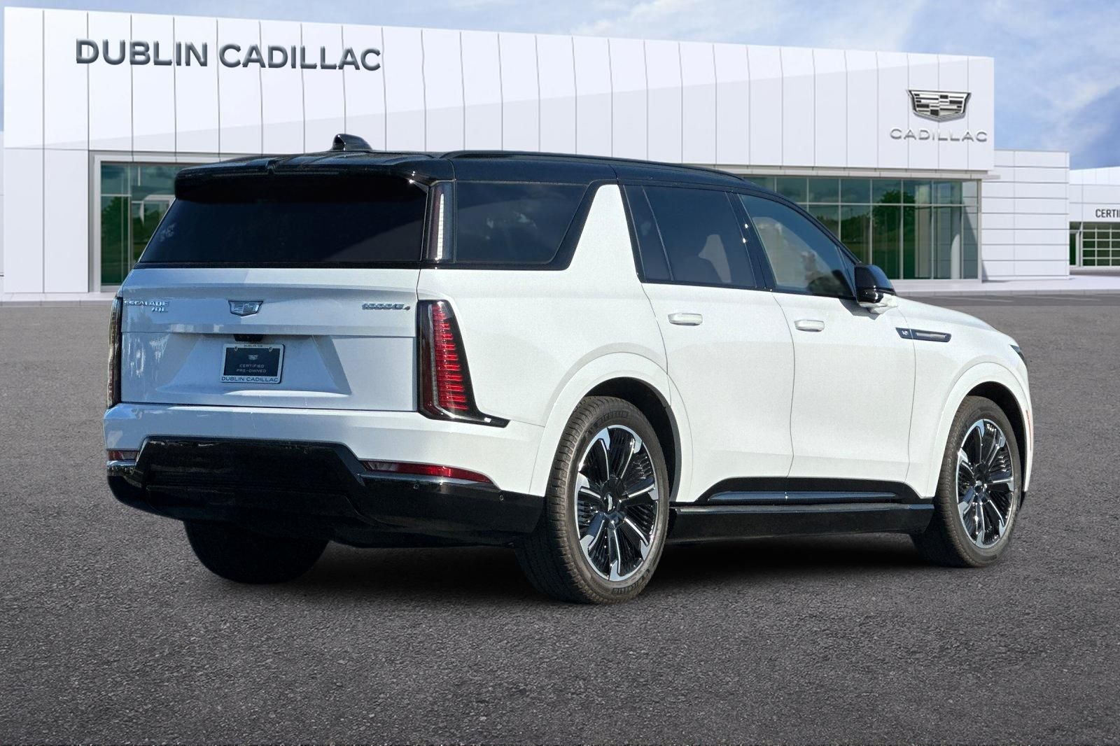 2026 Cadillac ESCALADE IQL Premium Sport