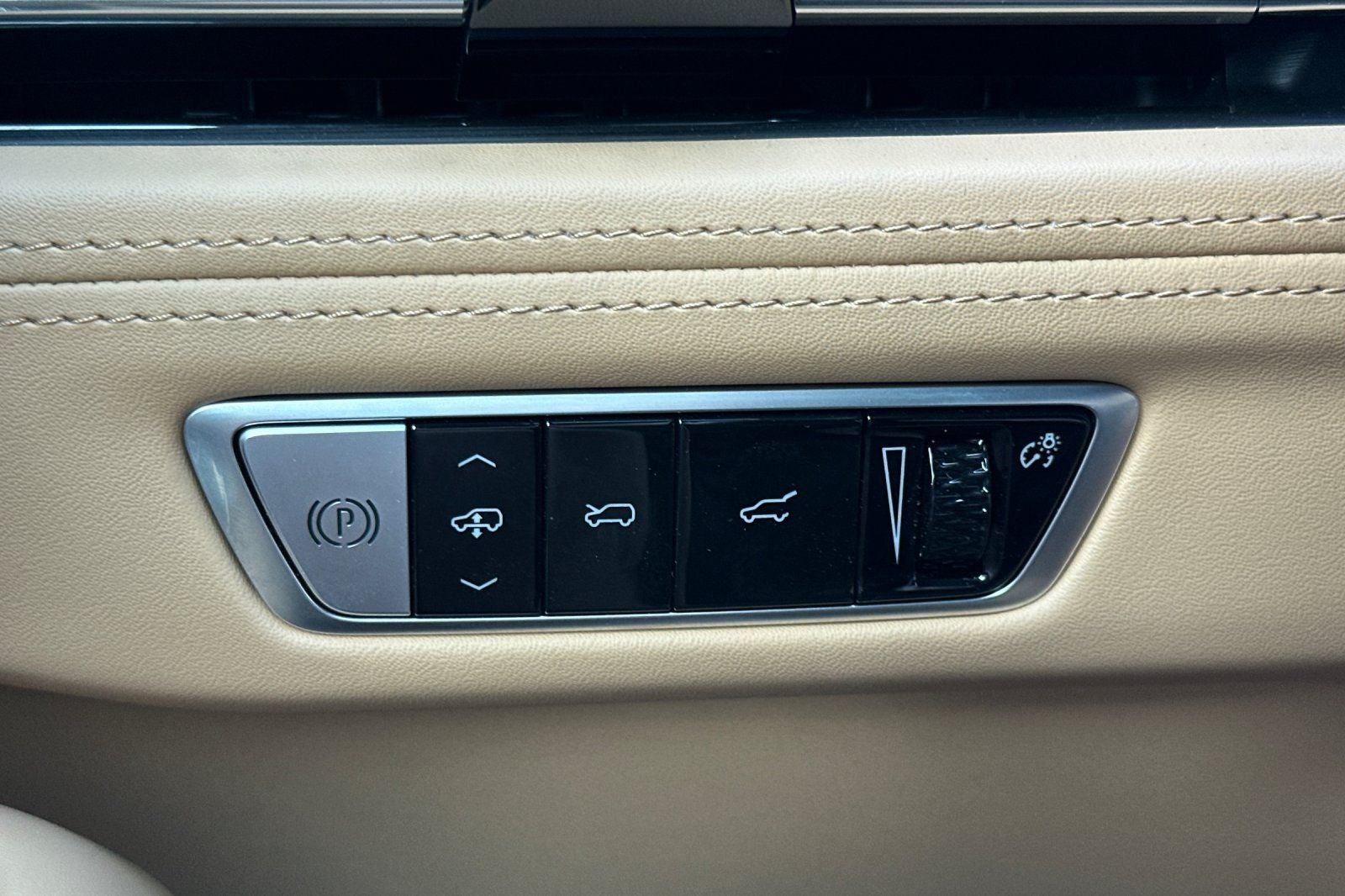 2026 Cadillac ESCALADE IQL Premium Sport