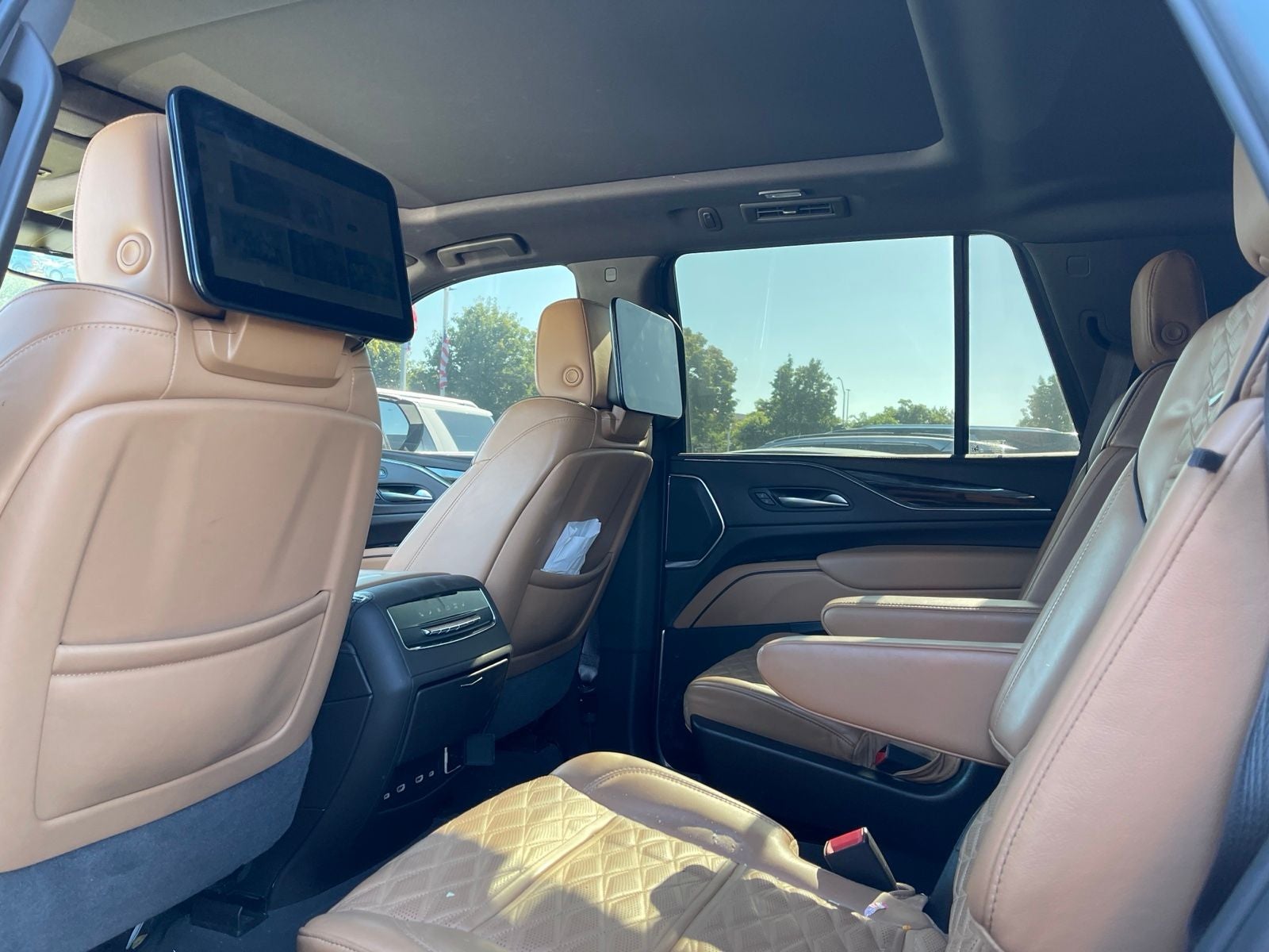 2024 Cadillac Escalade Sport