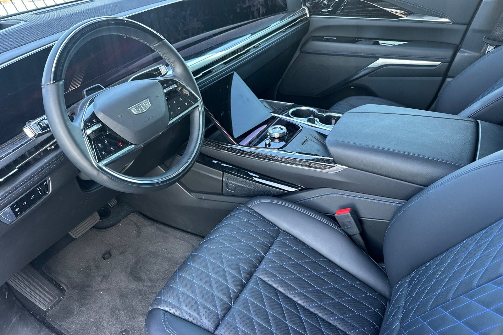 2026 Cadillac ESCALADE IQ Sport