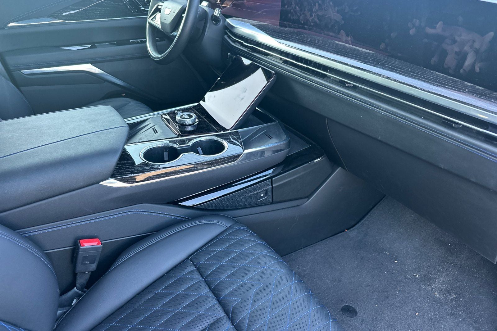 2026 Cadillac ESCALADE IQ Sport