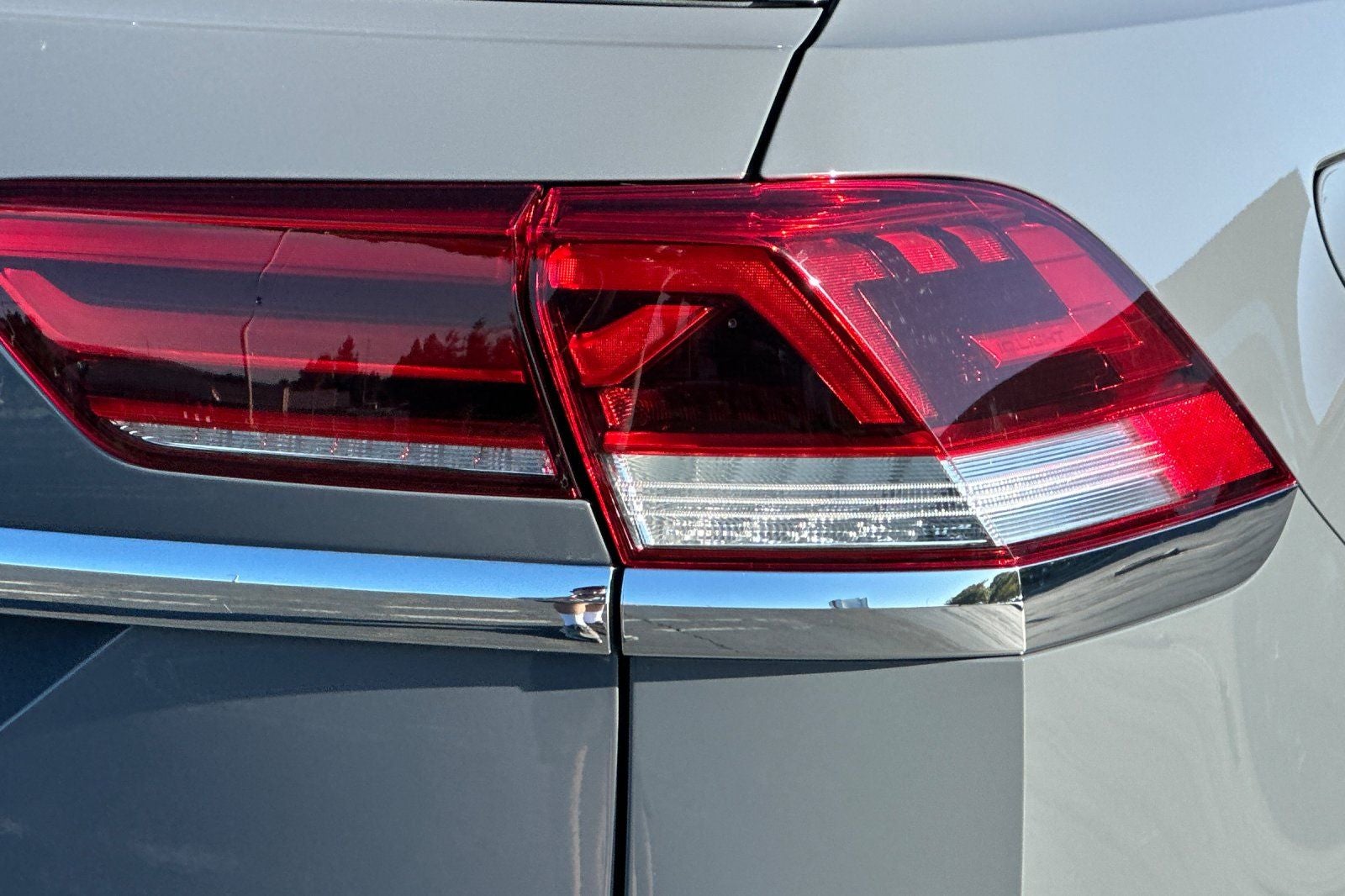 2021 Volkswagen Atlas Cross Sport 3.6L V6 SEL Premium R-Line