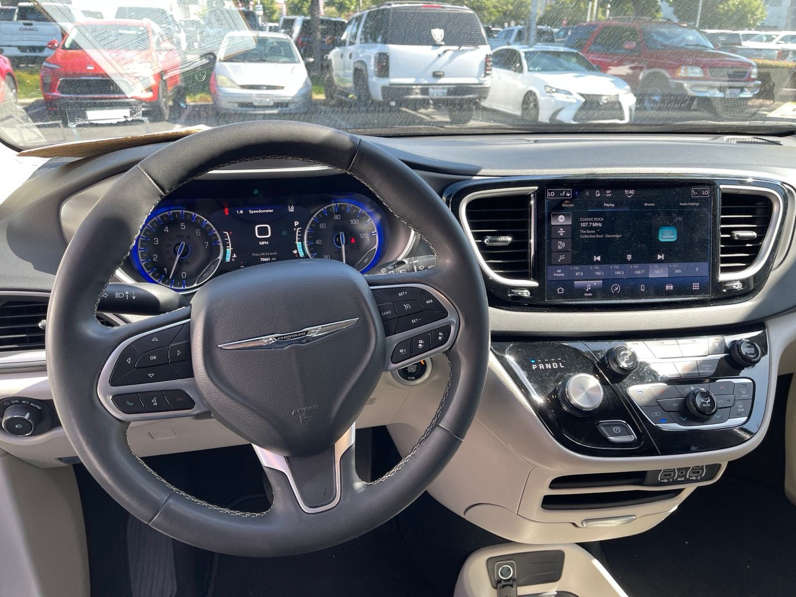 2023 Chrysler Pacifica Touring L