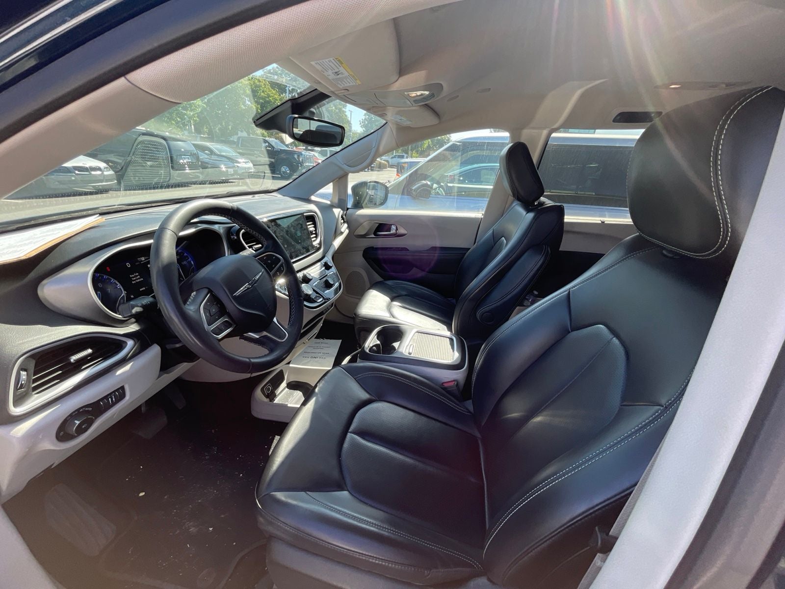 2023 Chrysler Pacifica Touring L