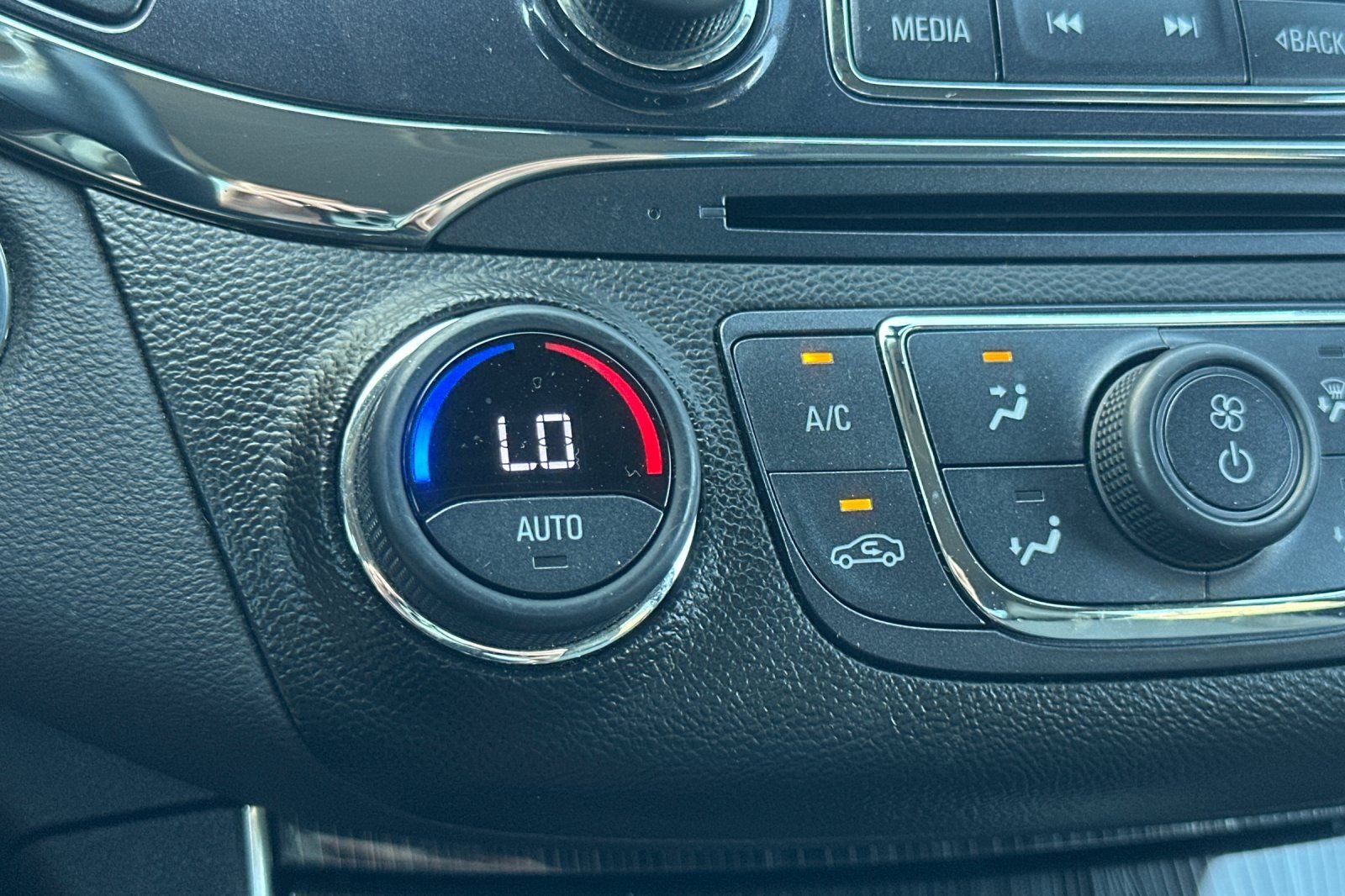 2017 Chevrolet Impala LT 1LT