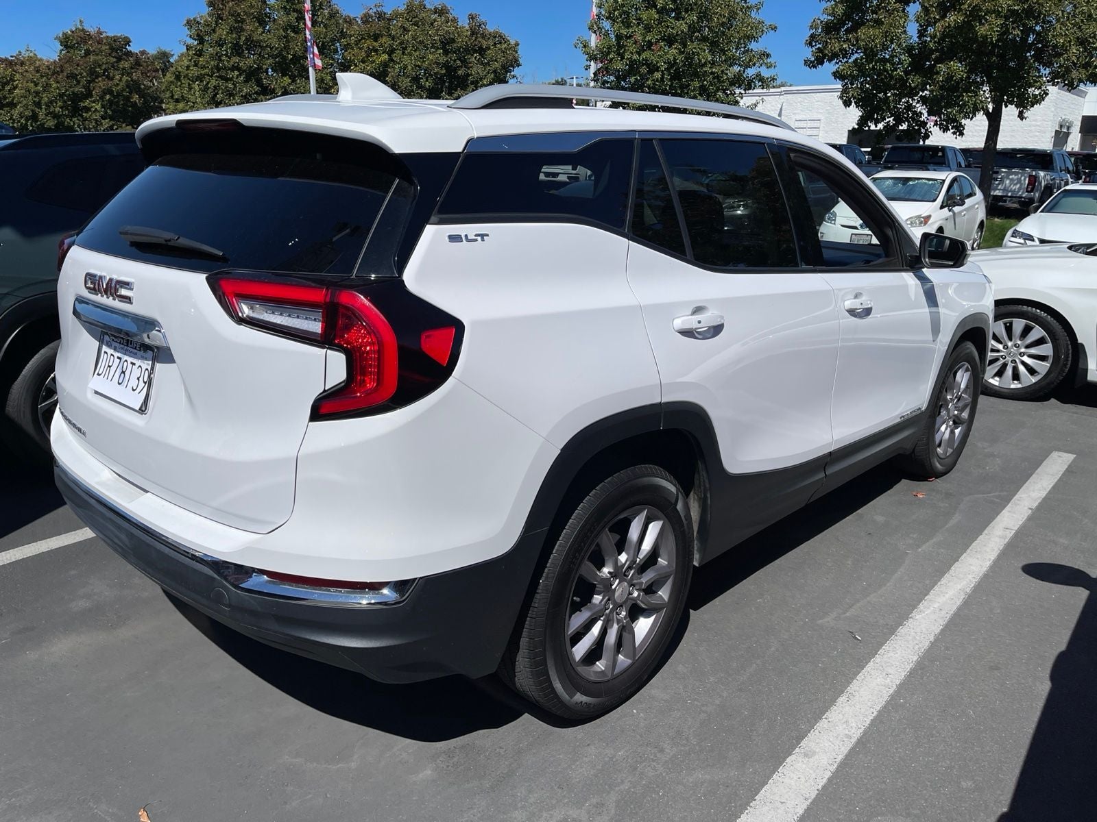 2024 GMC Terrain SLT