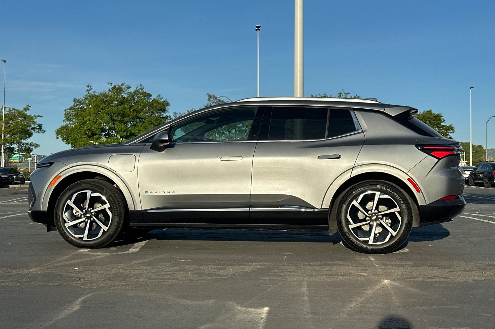 2025 Chevrolet Equinox EV LT