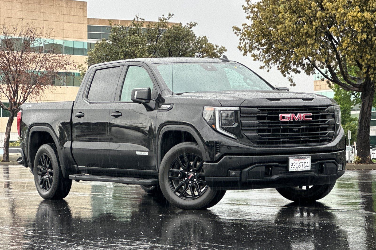 2025 GMC Sierra 1500 Elevation