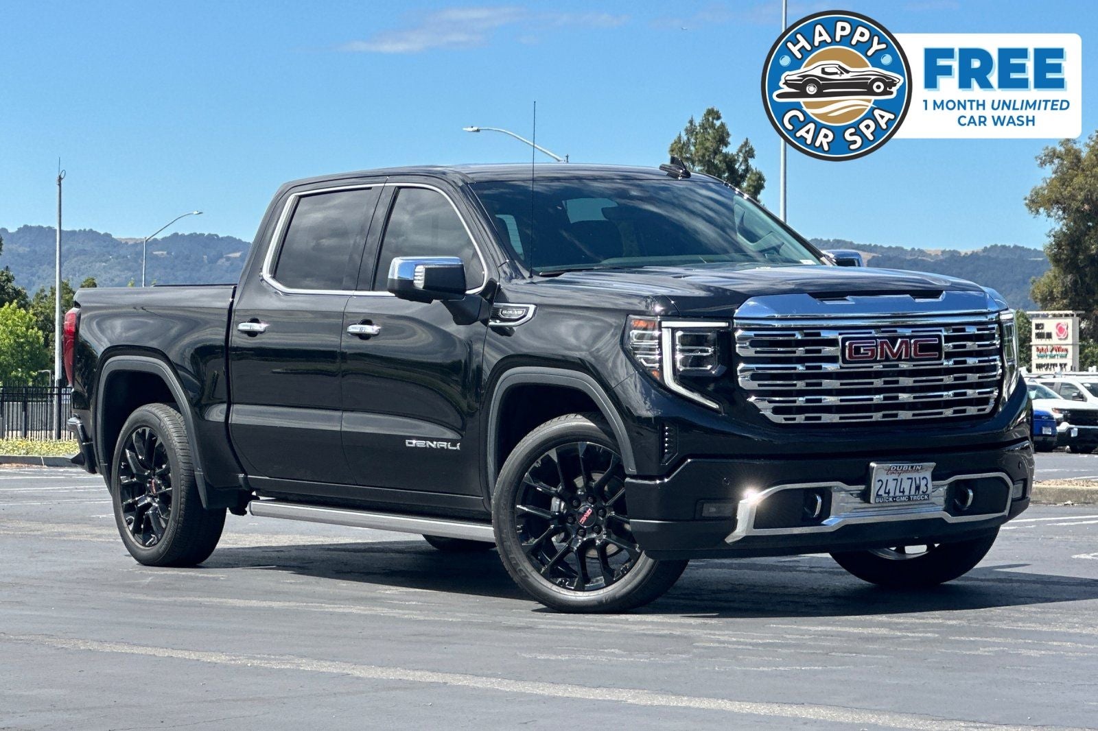2023 GMC Sierra 4WD Crew Cab Short Box Denali's photo