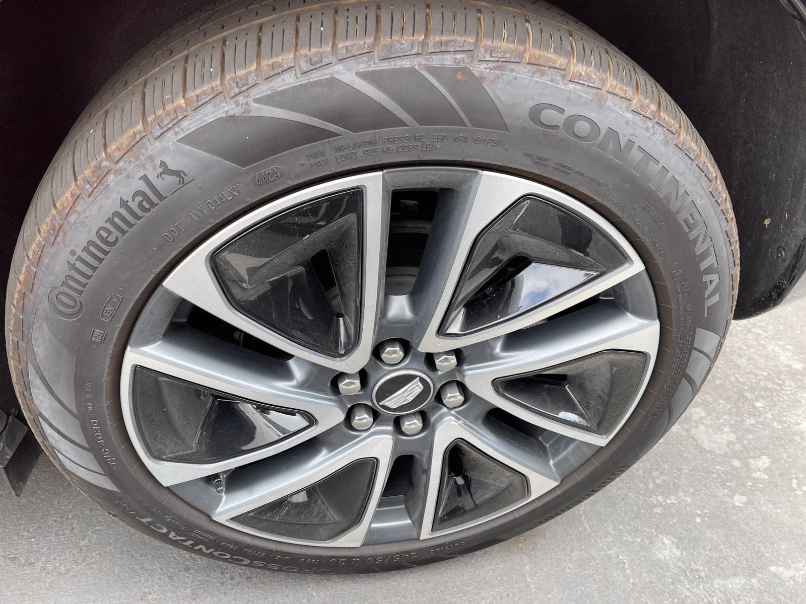 2025 Cadillac OPTIQ Sport 2