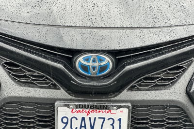 2022 Toyota Camry Hybrid SE