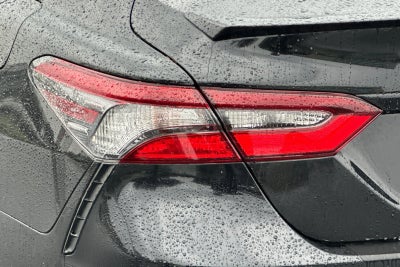 2022 Toyota Camry Hybrid SE