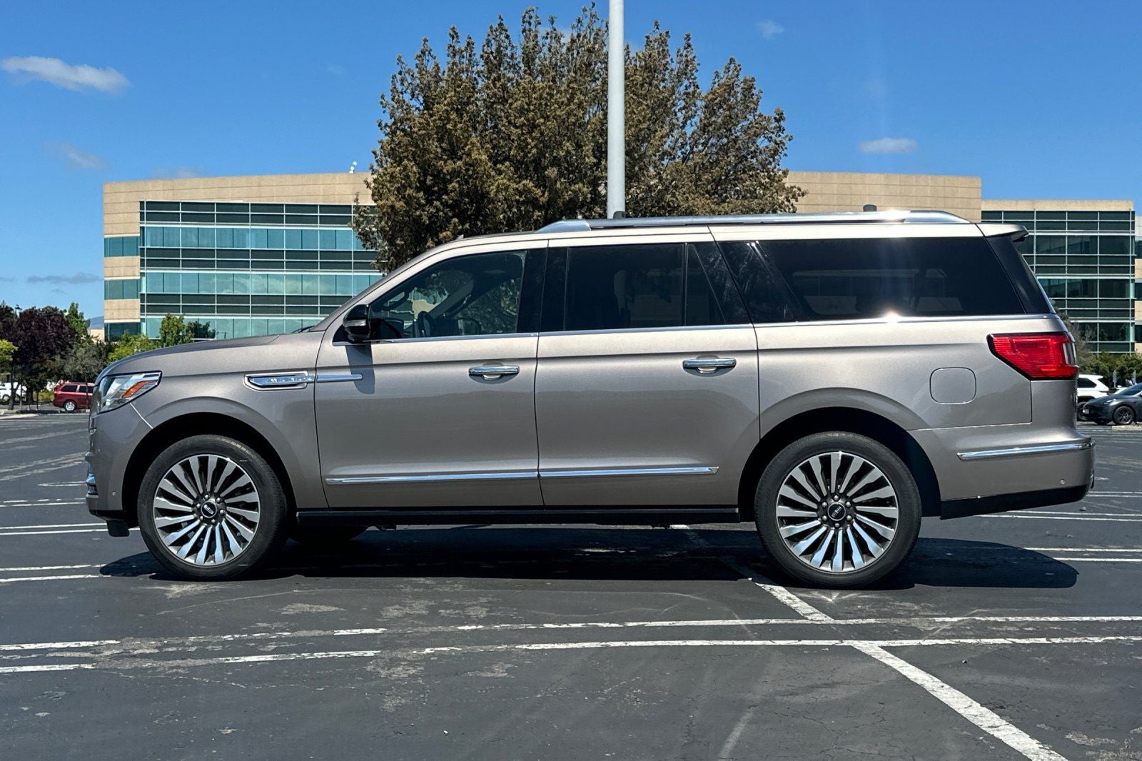 2019 Lincoln Navigator L Reserve