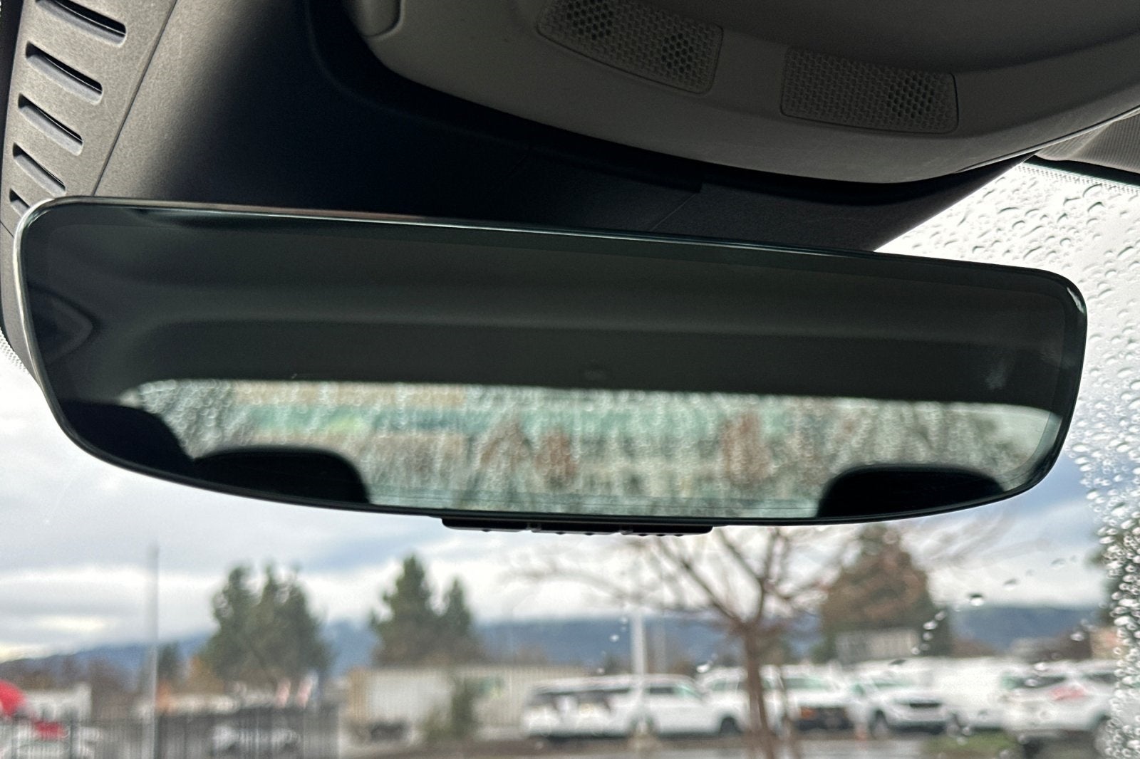 2024 Volvo S60 B5 Plus Dark Theme