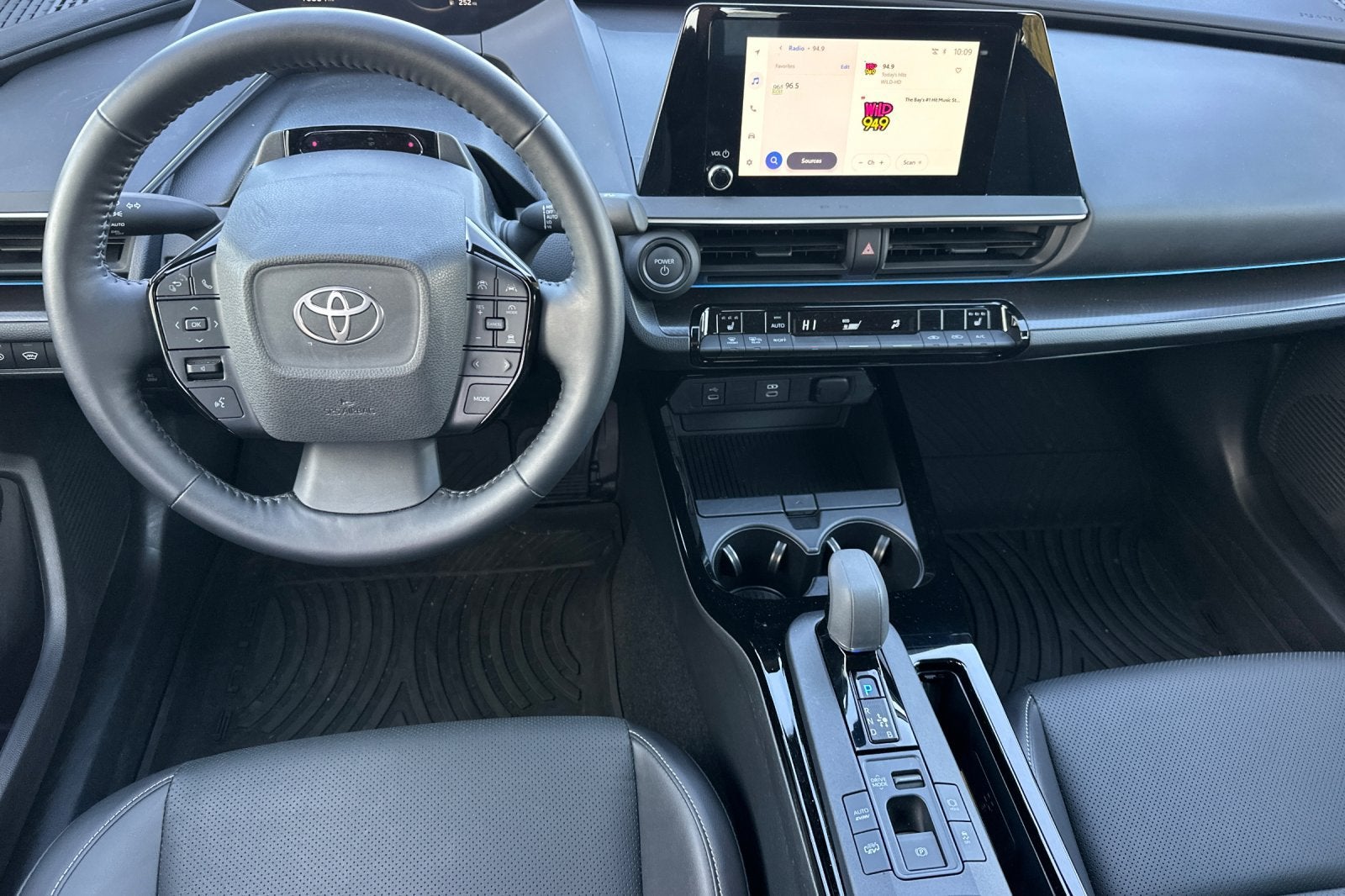2026 Toyota Prius Plug-In Hybrid SE