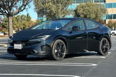 2026 Toyota Prius Plug-In Hybrid SE