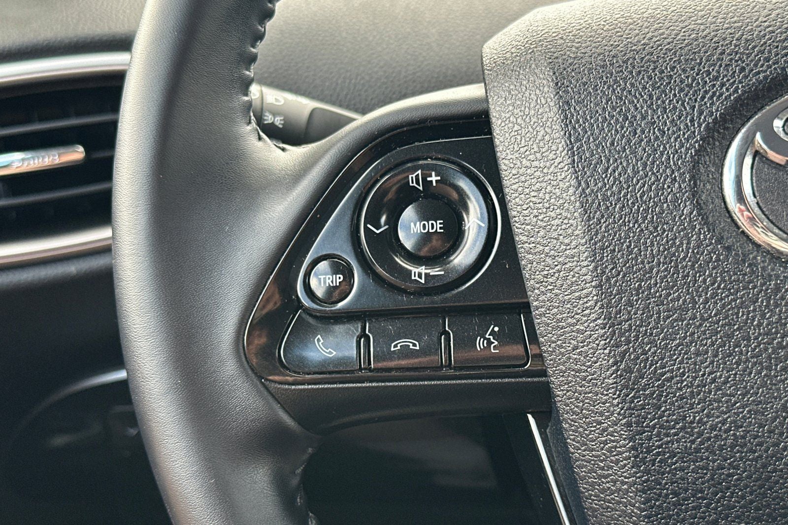 2022 Toyota Prius Prime LE