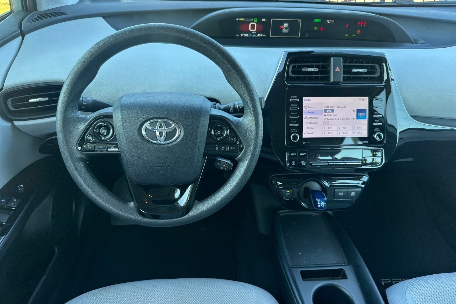 2021 Toyota Prius LE