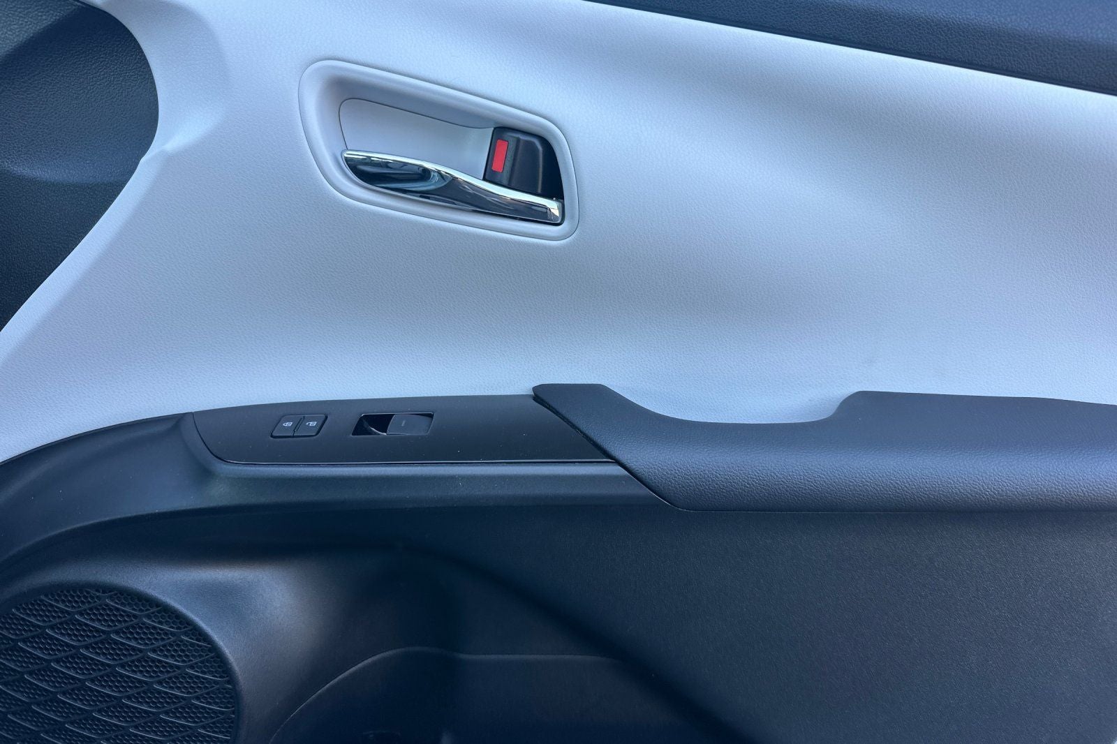 2021 Toyota Prius LE