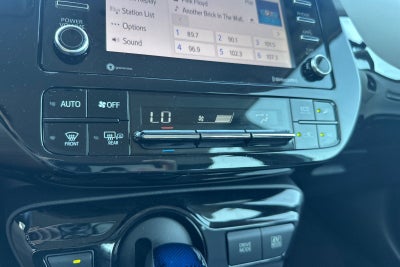 2021 Toyota Prius LE