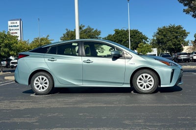 2021 Toyota Prius LE