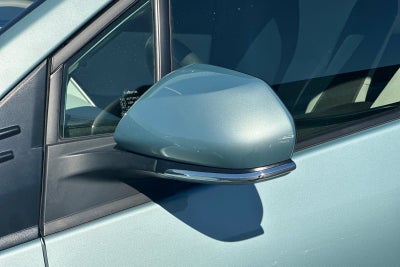 2021 Toyota Prius LE