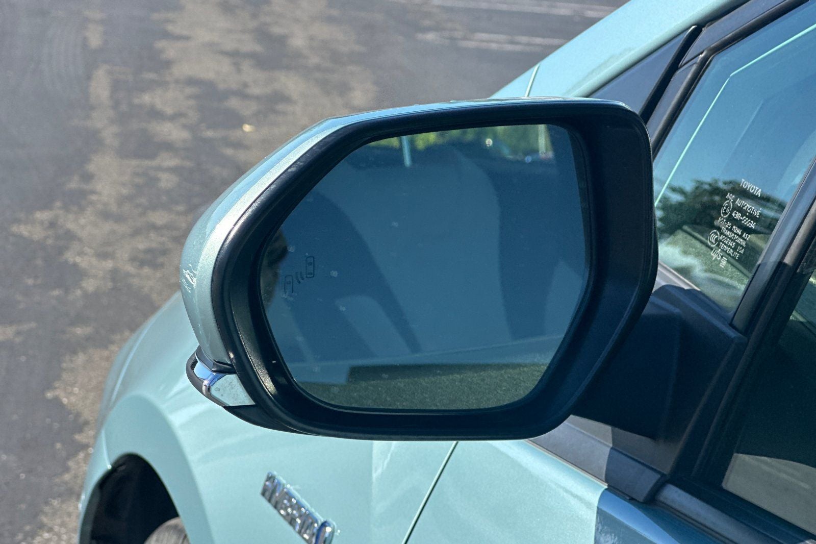 2021 Toyota Prius LE