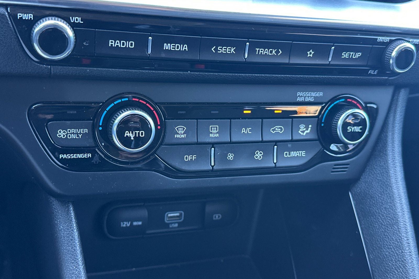 2022 Kia Niro Plug-In Hybrid LXS