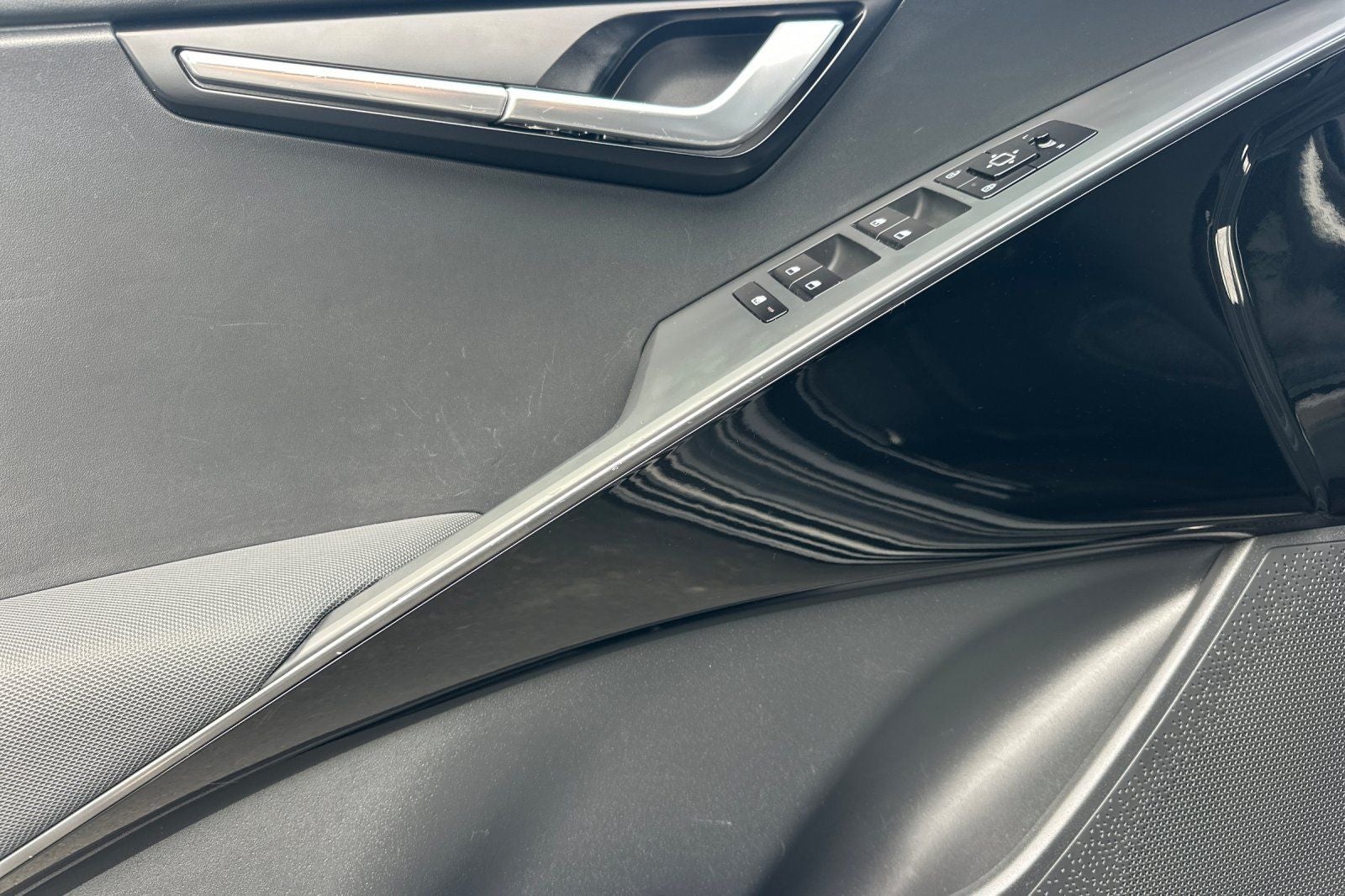 2023 Kia Niro EX