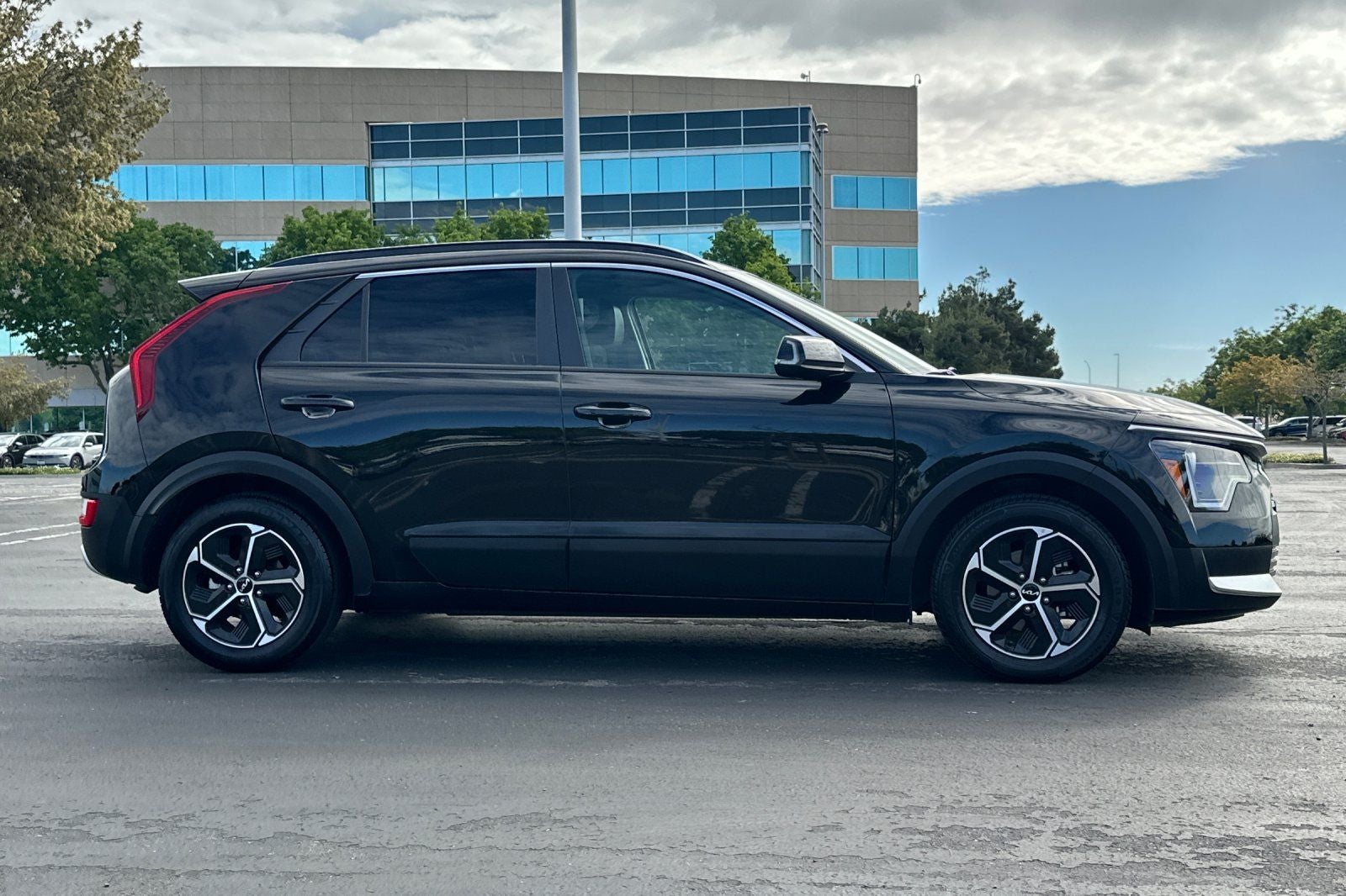 2023 Kia Niro EX