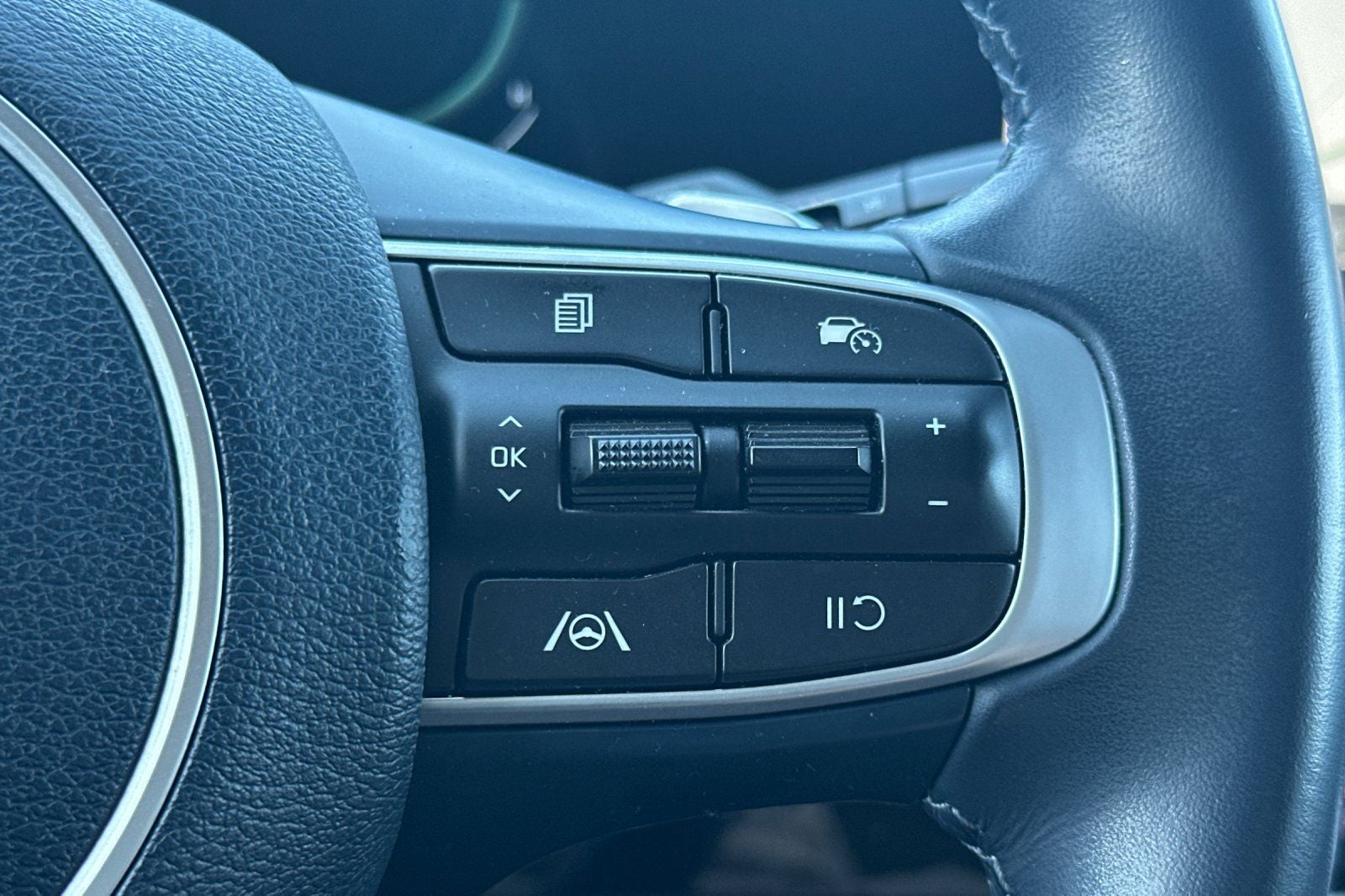 2024 Kia Sportage Hybrid EX