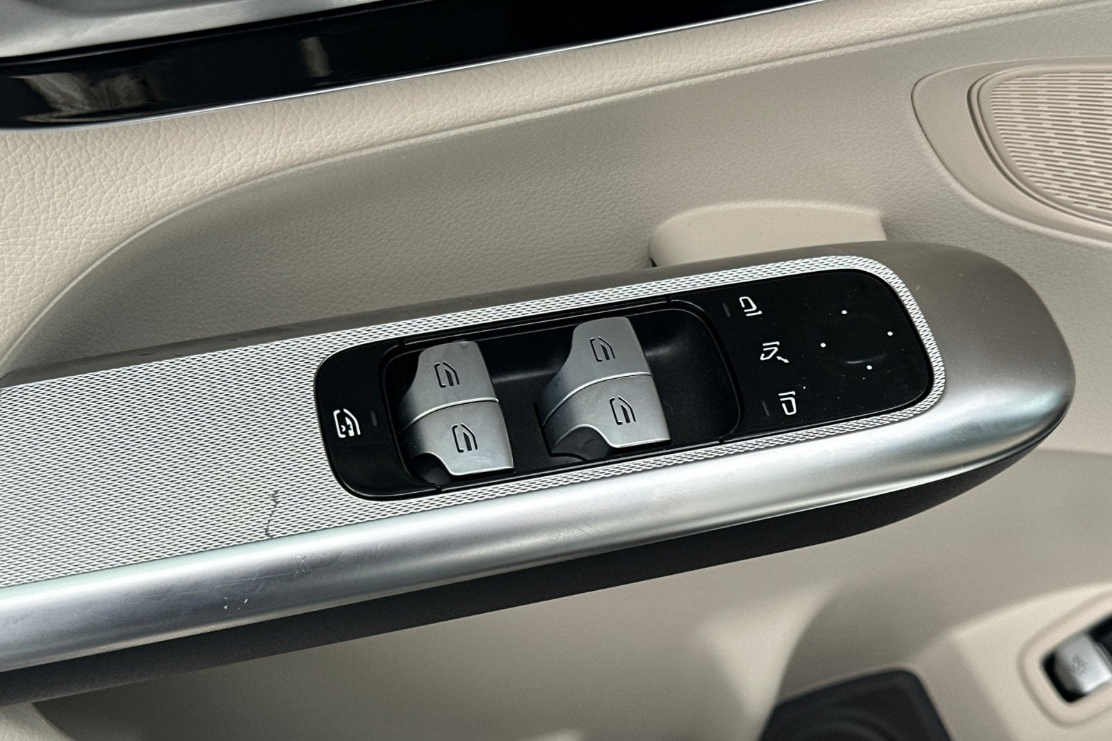 2025 Mercedes-Benz GLC GLC 300 4MATIC®