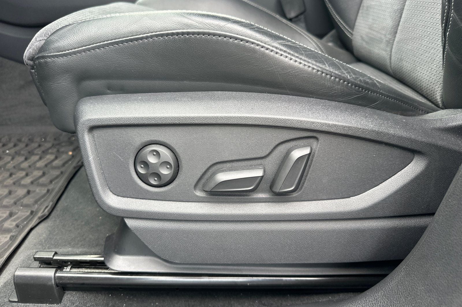 2023 Audi Q5 e 55 Premium Plus S Line