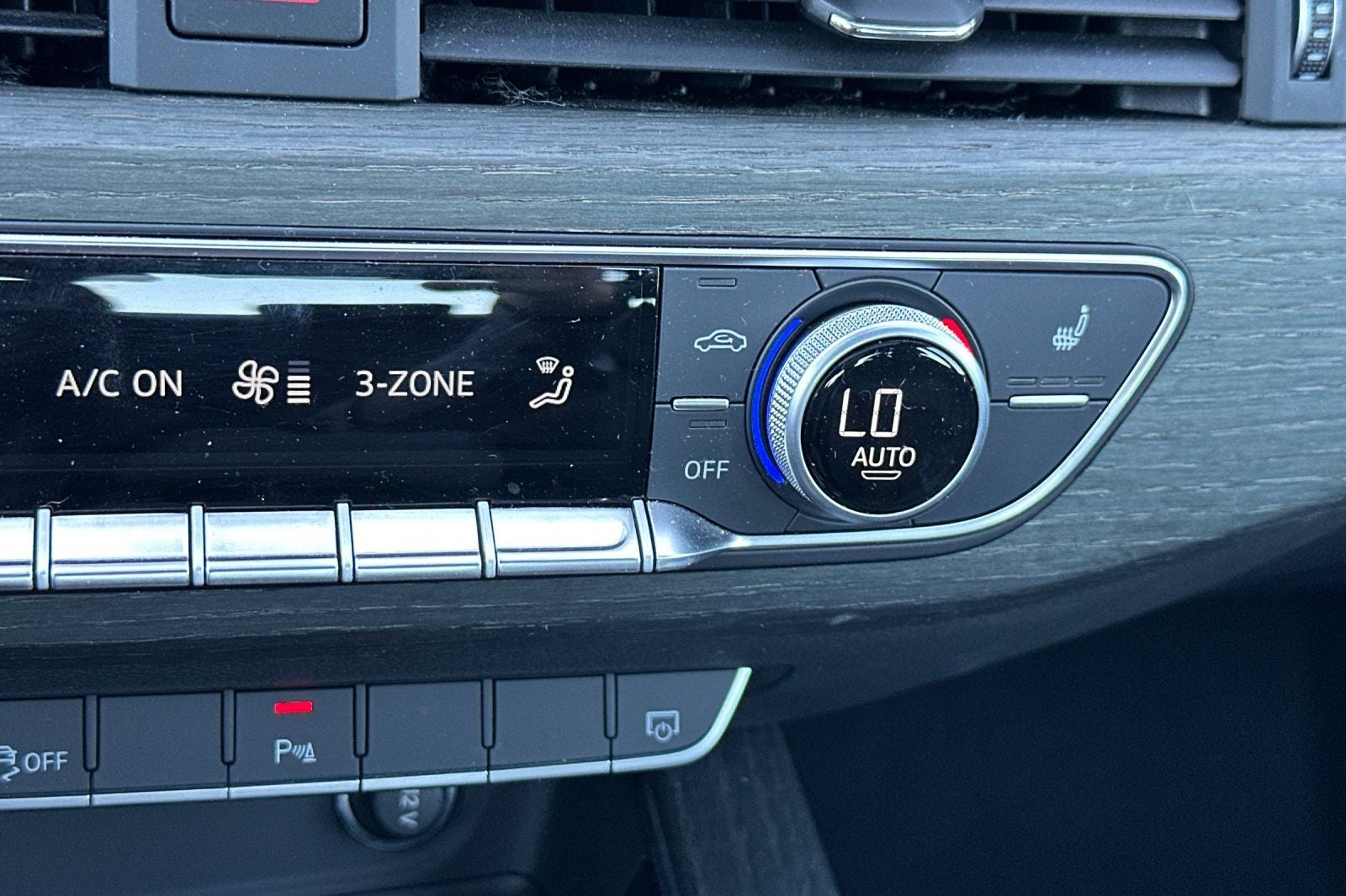 2022 Audi A4 45 S line Premium Plus quattro