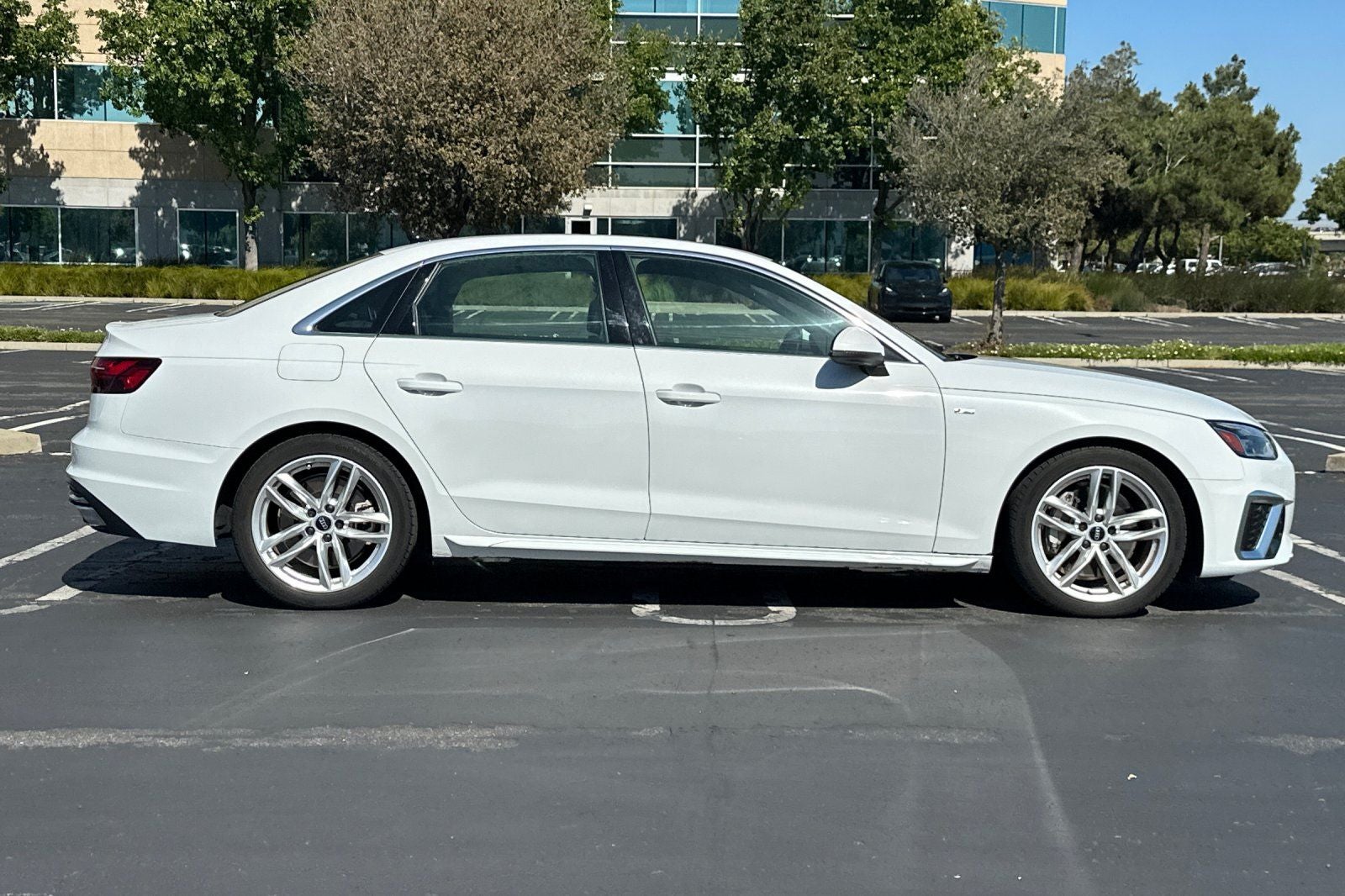 2022 Audi A4 45 S line Premium Plus quattro