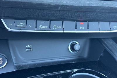 2022 Audi A4 45 S line Premium Plus quattro