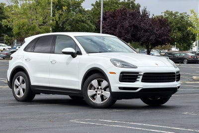 2023 Porsche Cayenne Base