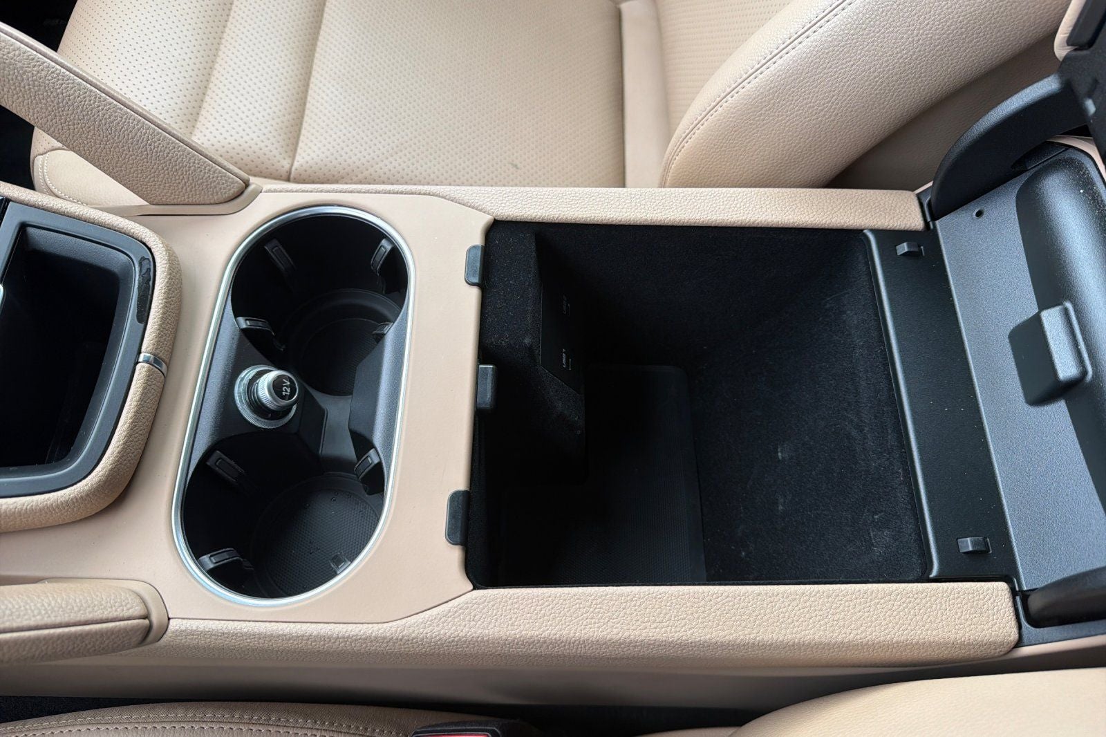 2023 Porsche Cayenne Base