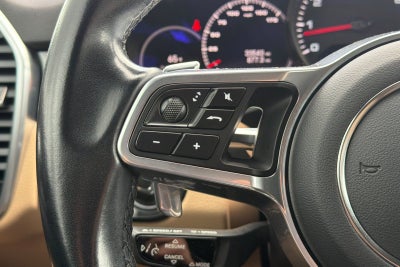 2023 Porsche Cayenne Base