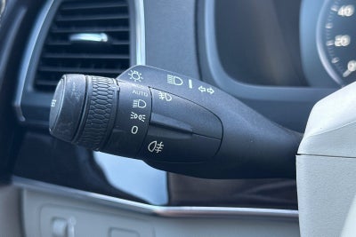 2019 Volvo XC90 T6 Momentum